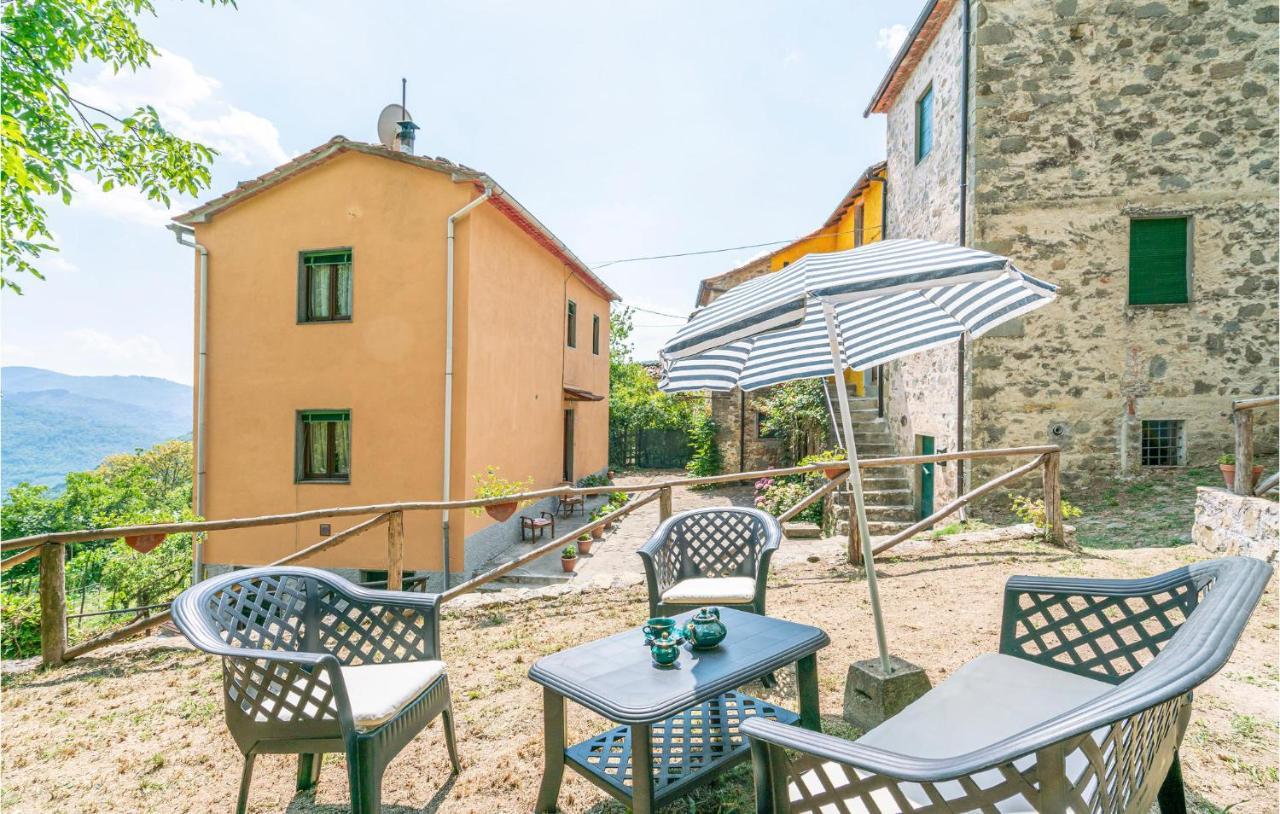 Stunning Home In Longoio With Kitchen Monti di Villa Exterior foto