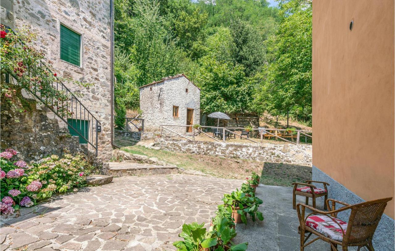 Stunning Home In Longoio With Kitchen Monti di Villa Exterior foto